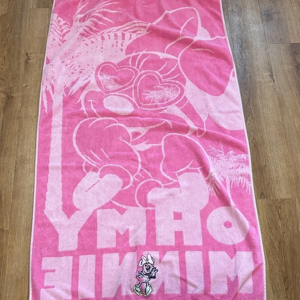 Pink Minnie Mouse Beach Towel